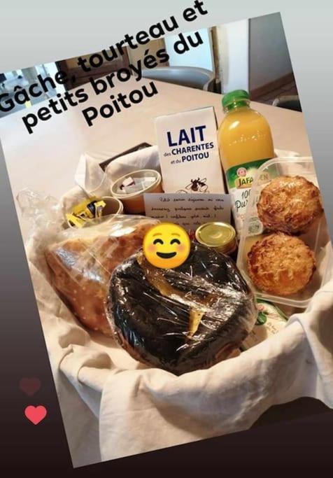 Gite Bin Benaise Draps Et Serviettes Compris Pamproux Dış mekan fotoğraf