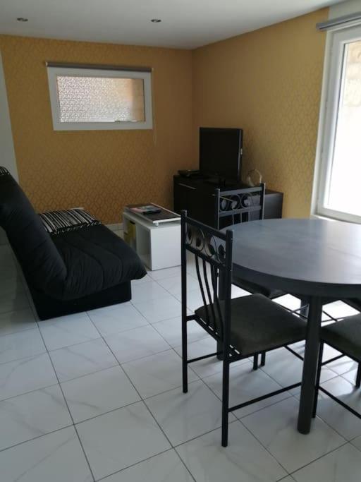 Gite Bin Benaise Draps Et Serviettes Compris Pamproux Dış mekan fotoğraf